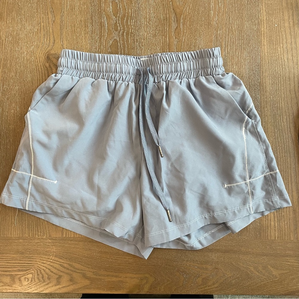 LIKE NEW Halara shorts with built in spandex